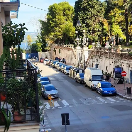 La Domvs Del Borgo Tarent